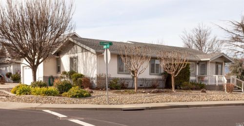 198 Rushmore Dr, Vacaville, CA 95687-3469