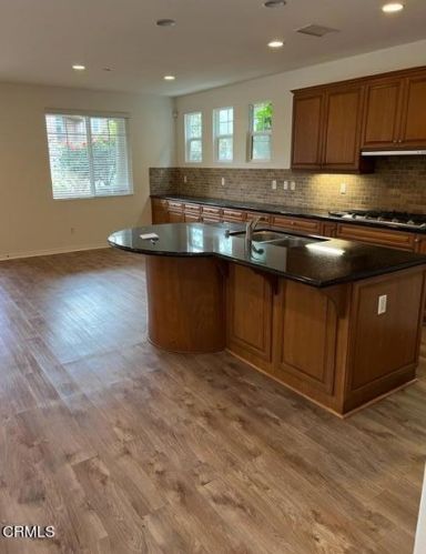 1402 Caspian Way, Oxnard, CA 93035-1439