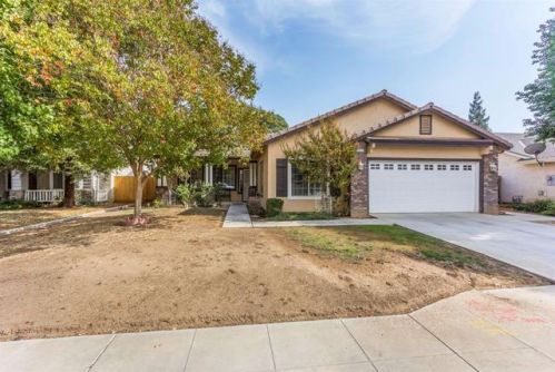 1011 Douglas Ave, Clovis, CA 93611-6622