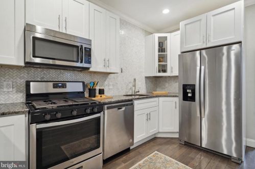 1243 24th St, Philadelphia PA  19121-4820 exterior