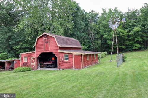 2059 Liberty Furnace Rd, Edinburg, VA 22824-2312