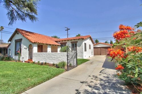 3533 Elmwood Ct, Riverside, CA 92506-1226
