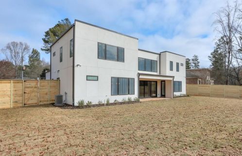 2327 Meadowvale Dr, Atlanta GA  30345-3568 exterior