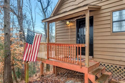 157 Panners Rd, Dahlonega, GA 30533-5409
