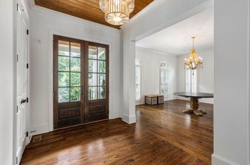 4000 Arden Way, Atlanta GA  30342-3948 exterior