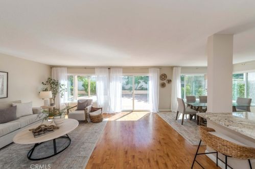 15192 Touraine Way, Irvine CA  92604-3150 exterior