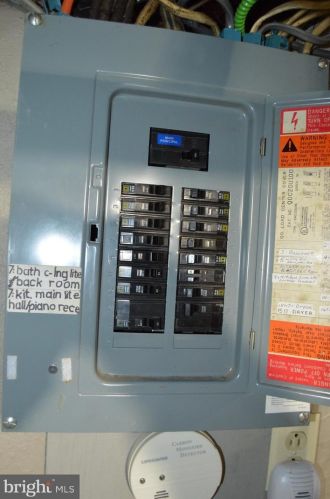 235 Walnut St, Lancaster PA  17602-2342 exterior