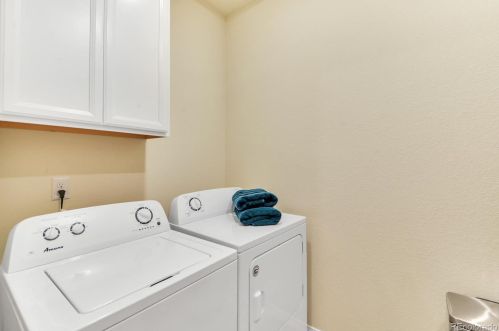 27939 Clifton Pl, Denver CO  80016 exterior