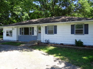 605 27th St, Pittsburg, KS 66762-2751