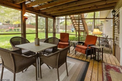 1097 Sussex Tpke, Dover NJ  07869-4206 exterior