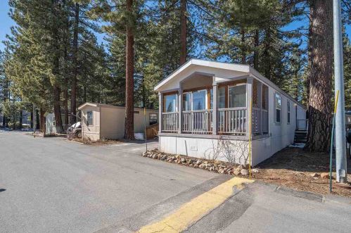 10100 Pioneer Trl, Truckee CA  96161-2970 exterior