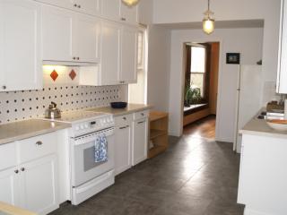 611 Grant Ave, Tacoma WA  98405-3354 exterior