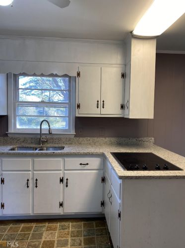 801 Greenhill Dr, Conyers GA  30012-4818 exterior