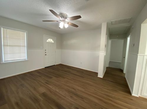 1121 Chenango St, Angleton TX  77515-3208 exterior