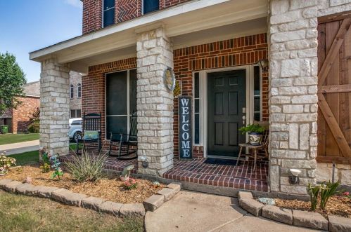 4 Whispering Bend Ct, Midlothian, TX 76063-6757