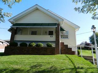 51 Cort St, Washington, PA 15301-3929
