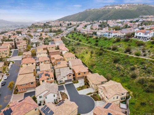 1359 Dolomite Way, San Marcos CA  92078-2824 exterior