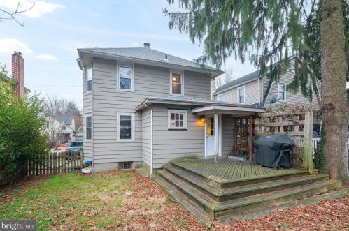 20 Evergreen Ln, Tavistock NJ  08033-1202 exterior