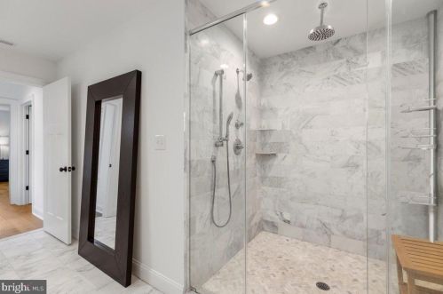 17 Redman Ave, Tavistock NJ  08033-2316 exterior