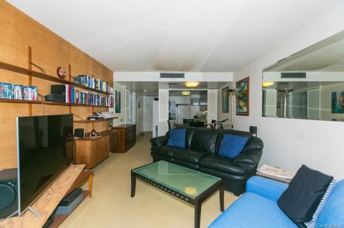 700 Richards St, Honolulu HI  96813-4605 exterior