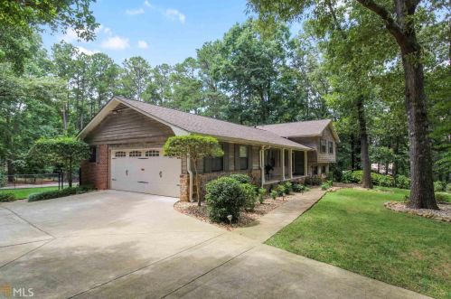 3594 Limberlost Trl, Stockbridge GA  30281-5621 exterior