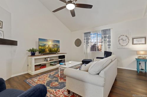 80 Newbern Way, Aurora CO  80018-1728 exterior