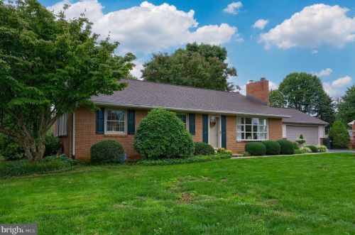 1926 Drexel Ave, Lancaster PA  17602-3302 exterior