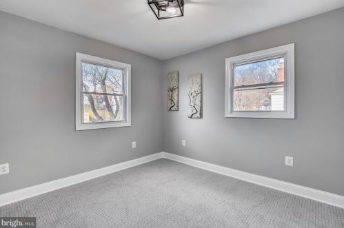 11810 Valleywood Dr, Silver Spring MD 20902-2233 exterior