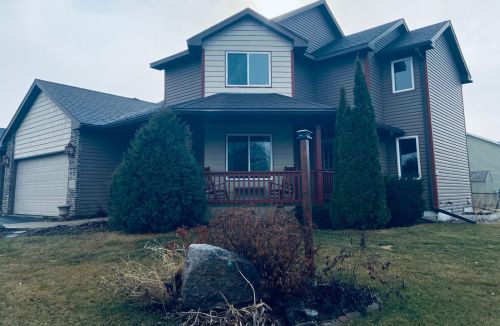 2410 Brogan Dr, Waterford, MN 55057-3270