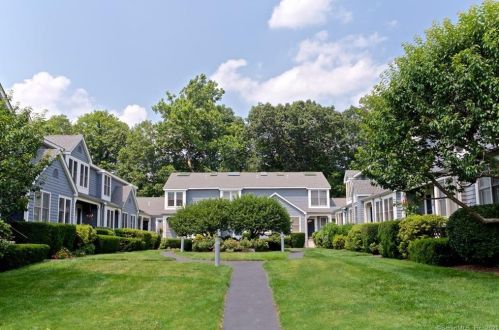 30 Fawn Ridge Ln, Wilton, CT 06897-4434