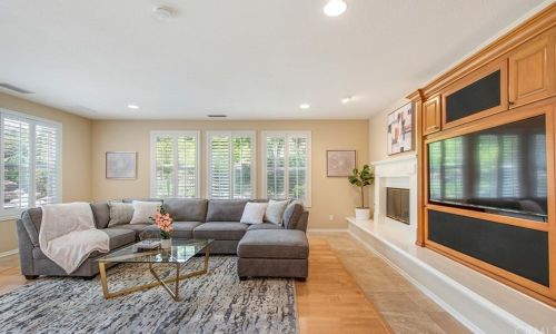 8208 Bailey Way, Anaheim CA  92808-2532 exterior