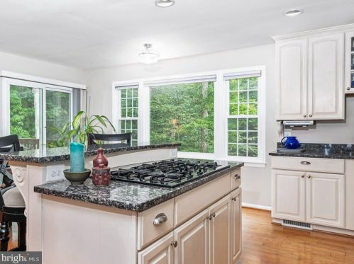 7620 Bertito Ln, Springfield VA  22153-1601 exterior