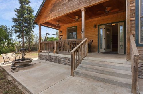 5057 Harney Ln, Lodi, CA 95240-6922