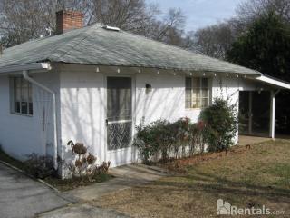 82 Cleveland St, Mcdonough GA  30253-3202 exterior