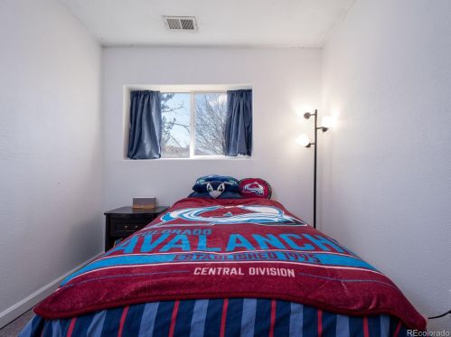 16316 Alabama Dr, Aurora CO 80017-4158 exterior