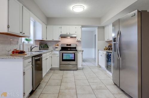 35 Lakeview, Stockbridge GA  30281-1458 exterior