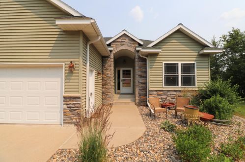 13766 Basswood Dr, Sauk Centre, MN 56378-4657