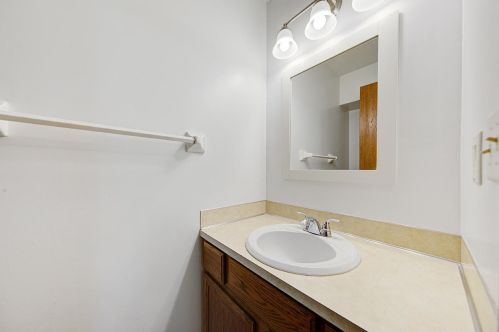 1579 Helmo Ave, Saint Paul MN  55128-5534 exterior