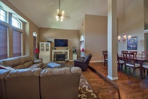 1312 Osceola Trl, Carrollton TX  75006-2950 exterior