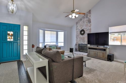 1521 Vermont St, Redlands, CA 92374-2158