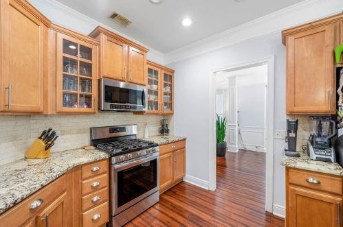 1435 Lakeboat Way, Atlanta GA  30331-8913 exterior