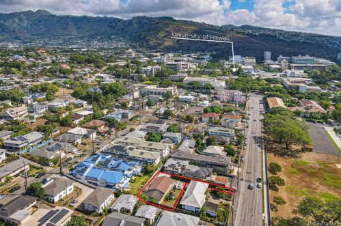 2230 Metcalf St, Honolulu, HI 96822-2437