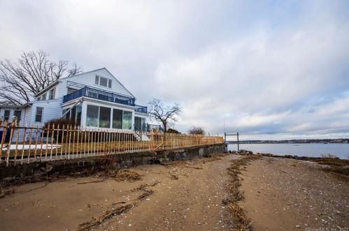 9 Twilight Pl, Norwalk, CT 06854-4813