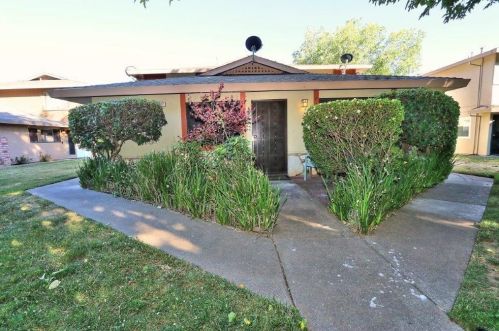 2017 Benita Dr, Rancho Cordova, CA 95670-2503
