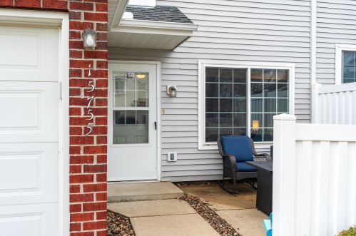 15755 Flackwood Ave, Saint Paul, MN 55124-5411