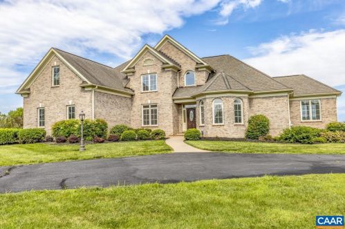 540 Sunrise Ln, Earlysville, VA 22936-2230