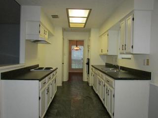 10735 Shannon Hills Dr, Houston TX  77099-1831 exterior