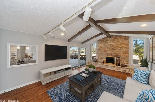 1070 Smt Dr, Bannockburn IL  60015-1879 exterior