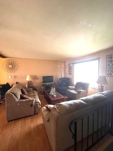 41 Joseph Ln, Glendale Heights, IL 60139-2720