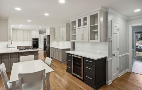 245 Glen Meadow Ct, Atlanta GA  30328-1632 exterior